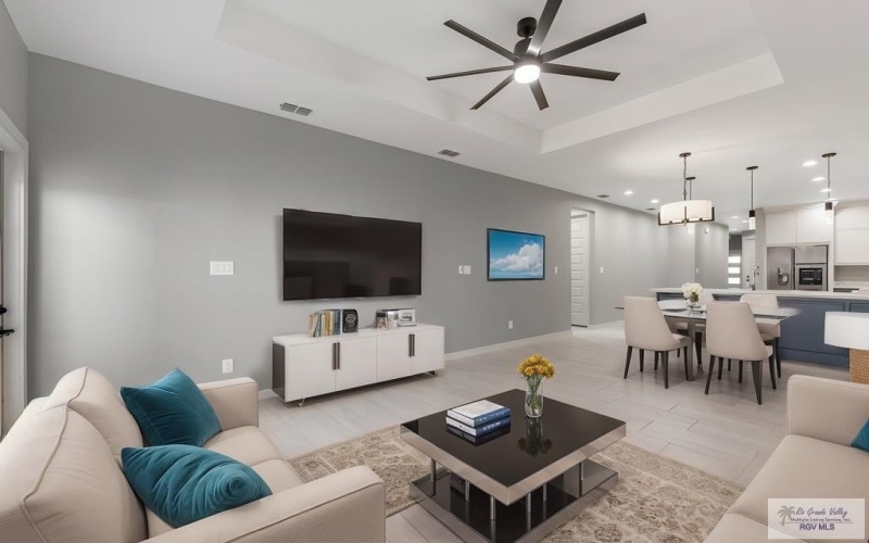 2101 NEW COMBES RD, HARLINGEN, TX 78550, ,Residential Multi Family,For Sale,2101 NEW COMBES RD,29762661