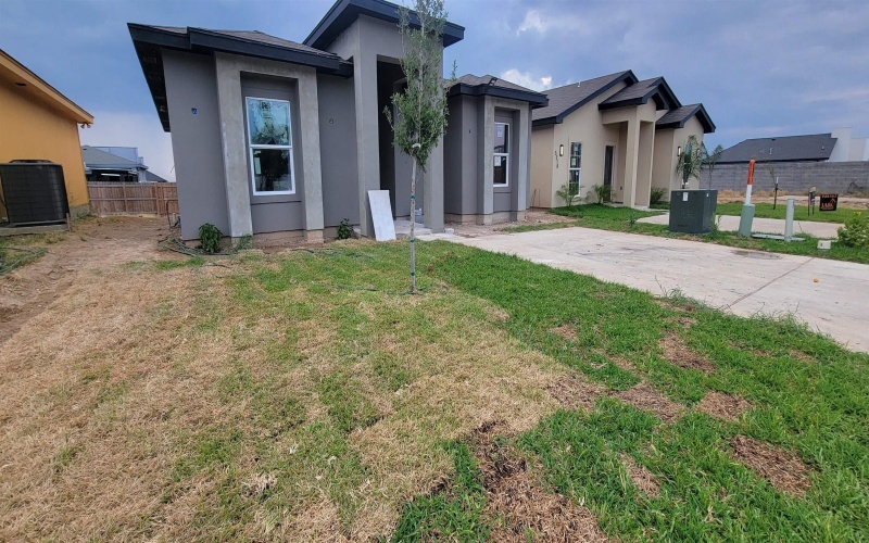 5316 Galicia Lane, Laredo, TX 78046, 3 Bedrooms Bedrooms, ,2 BathroomsBathrooms,Residential,For Sale,5316 Galicia Lane,20253241
