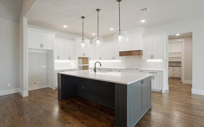 40 Luther Lane, Sherman, TX 75090, 4 Bedrooms Bedrooms, ,3 BathroomsBathrooms,Residential,For Sale,40 Luther Lane,0,21007806