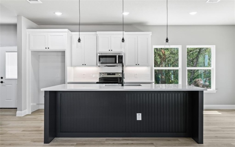807 Arrowhead Drive, Granbury, TX 76137, 3 Habitaciones Habitaciones , ,2 BañosBaños,Residential,En Venta,807 Arrowhead Drive,21012680