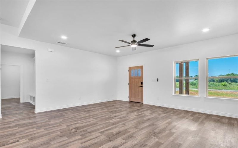 109 Oakdale Road, Trinidad, TX 75163, 3 Bedrooms Bedrooms, ,2 BathroomsBathrooms,Residential,For Sale,109 Oakdale Road,21012866
