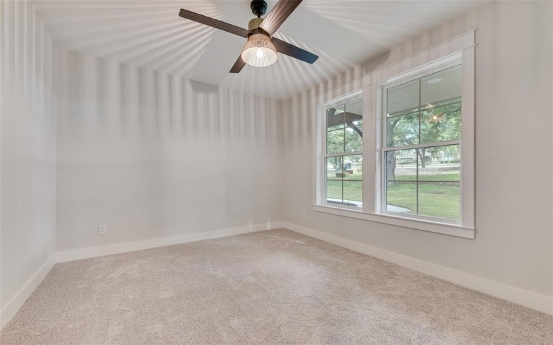 900 Red Oak Creek Drive, Ovilla, TX 75154, 5 Bedrooms Bedrooms, ,2 BathroomsBathrooms,Residential,For Sale,900 Red Oak Creek Drive,21012900