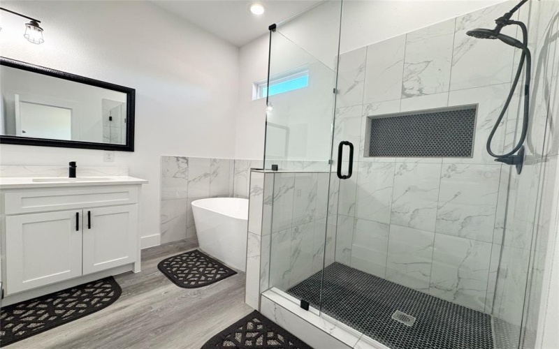 3210 Houston Street, Greenville, TX 75401, 4 Bedrooms Bedrooms, ,2 BathroomsBathrooms,Residential,For Sale,3210 Houston Street,21013644