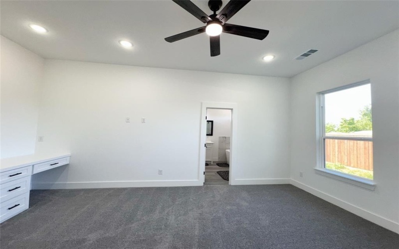 3210 Houston Street, Greenville, TX 75401, 4 Bedrooms Bedrooms, ,2 BathroomsBathrooms,Residential,For Sale,3210 Houston Street,21013644