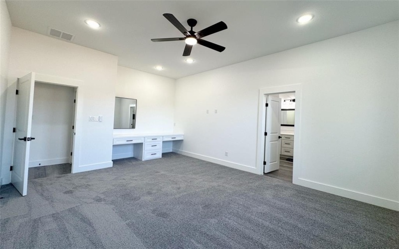 3210 Houston Street, Greenville, TX 75401, 4 Bedrooms Bedrooms, ,2 BathroomsBathrooms,Residential,For Sale,3210 Houston Street,21013644