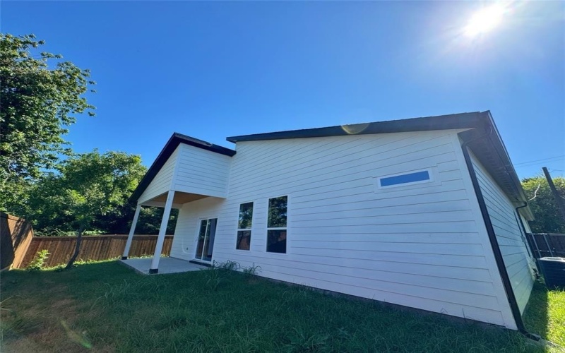 3210 Houston Street, Greenville, TX 75401, 4 Bedrooms Bedrooms, ,2 BathroomsBathrooms,Residential,For Sale,3210 Houston Street,21013644