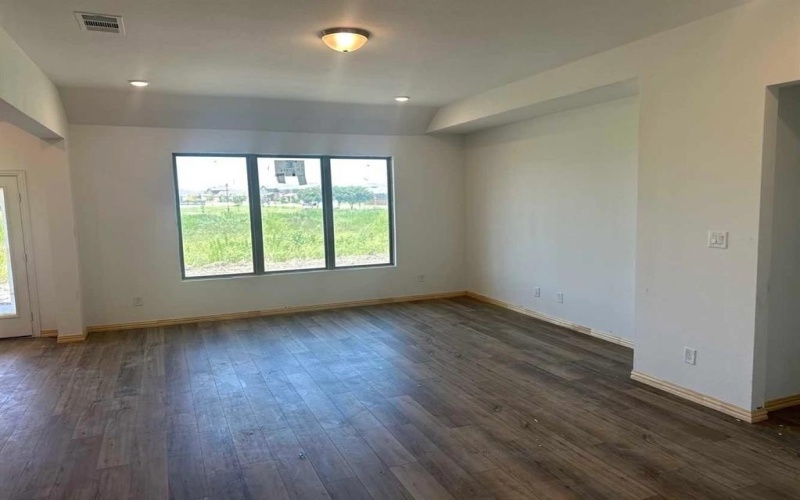 1204 Watercrest, Forney, TX 75126, 4 Bedrooms Bedrooms, ,3 BathroomsBathrooms,Residential,For Sale,1204 Watercrest,21013711