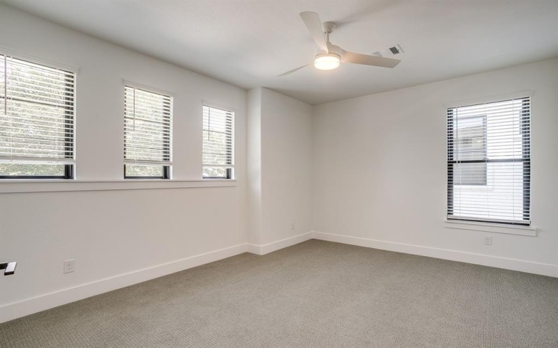 3914 W 5th Street, Fort Worth, TX 76107, 4 Bedrooms Bedrooms, ,3 BathroomsBathrooms,Residential,For Sale,3914 W 5th Street,21013717
