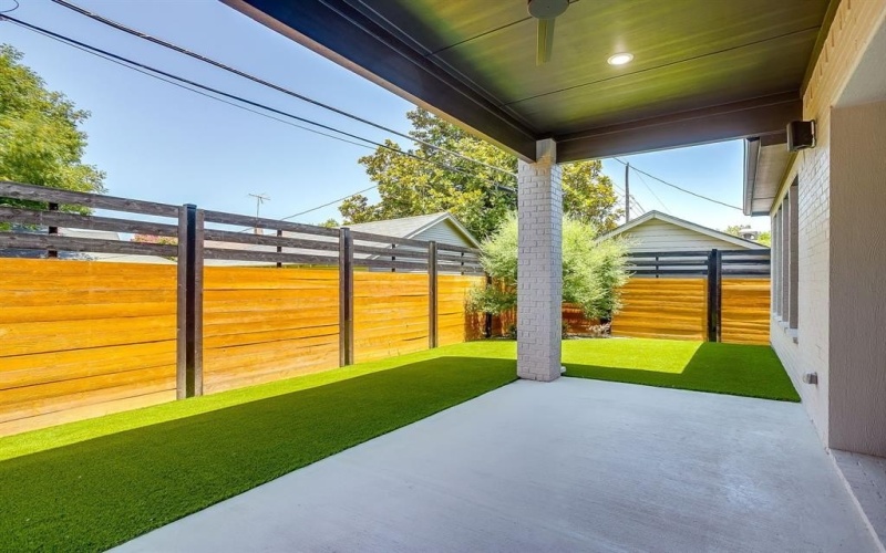 3914 W 5th Street, Fort Worth, TX 76107, 4 Bedrooms Bedrooms, ,3 BathroomsBathrooms,Residential,For Sale,3914 W 5th Street,21013717