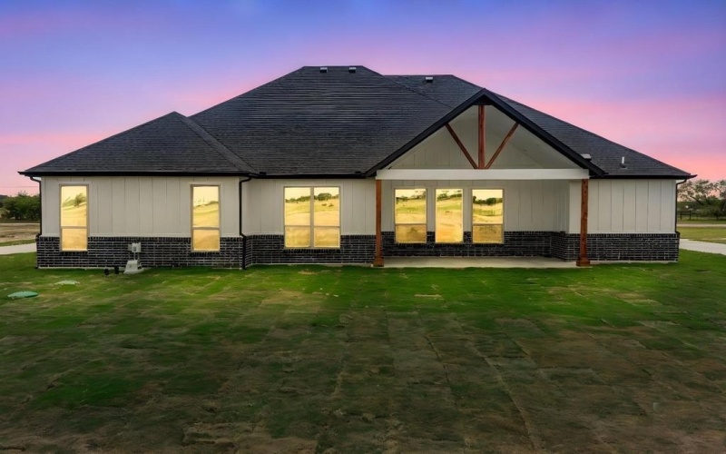 194 VZ County Road 3910, Wills Point, TX 75169, 4 Habitaciones Habitaciones , ,3 BañosBaños,Residential,En Venta,194 VZ County Road 3910,21013833