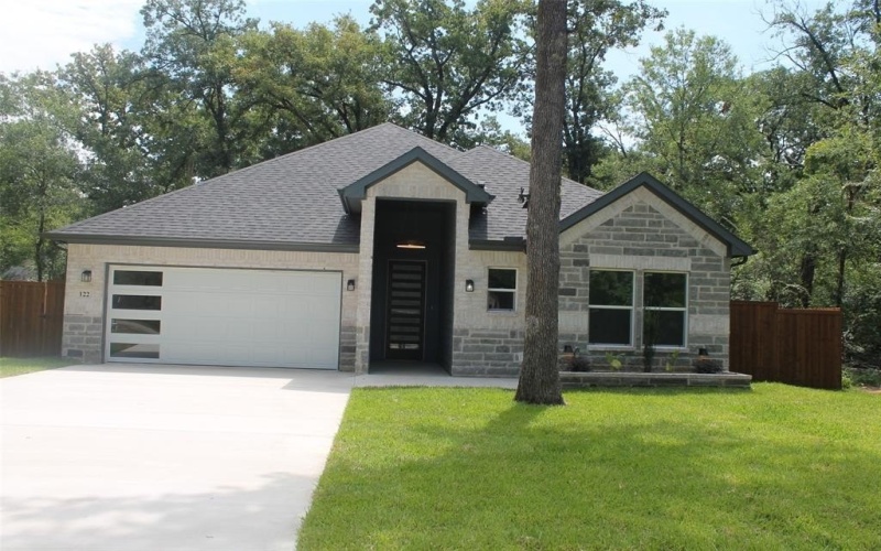 122 Oakwood Drive, Trinidad, TX 75163, 3 Bedrooms Bedrooms, ,2 BathroomsBathrooms,Residential,For Sale,122 Oakwood Drive,21013937