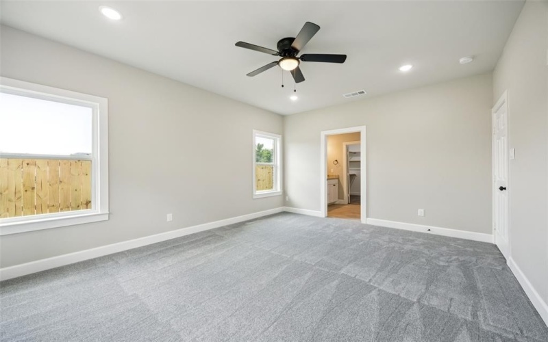 1209 S. Rockwall Ave., Terrell, TX 75160, 4 Habitaciones Habitaciones , ,2 BañosBaños,Residential,En Venta,1209 S. Rockwall Ave.,21013947