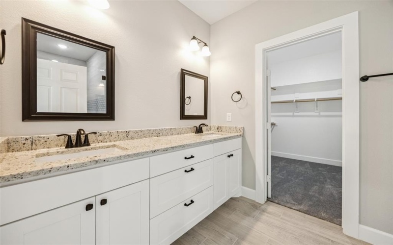 1209 S. Rockwall Ave., Terrell, TX 75160, 4 Habitaciones Habitaciones , ,2 BañosBaños,Residential,En Venta,1209 S. Rockwall Ave.,21013947