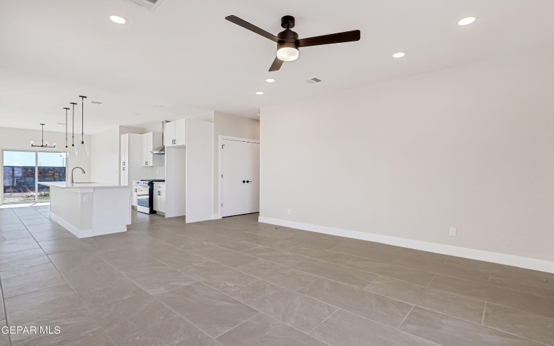 12328 Ben Dowell Way, El Paso, TX 79934, 3 Bedrooms Bedrooms, ,1 BathroomBathrooms,Residential,For Sale,12328 Ben Dowell Way,0,909403