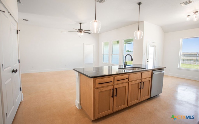 7812 Smoke Creek Lane, Temple, TX 76502, 3 Bedrooms Bedrooms, ,2 BathroomsBathrooms,Residential,For Sale,7812 Smoke Creek Lane,587689