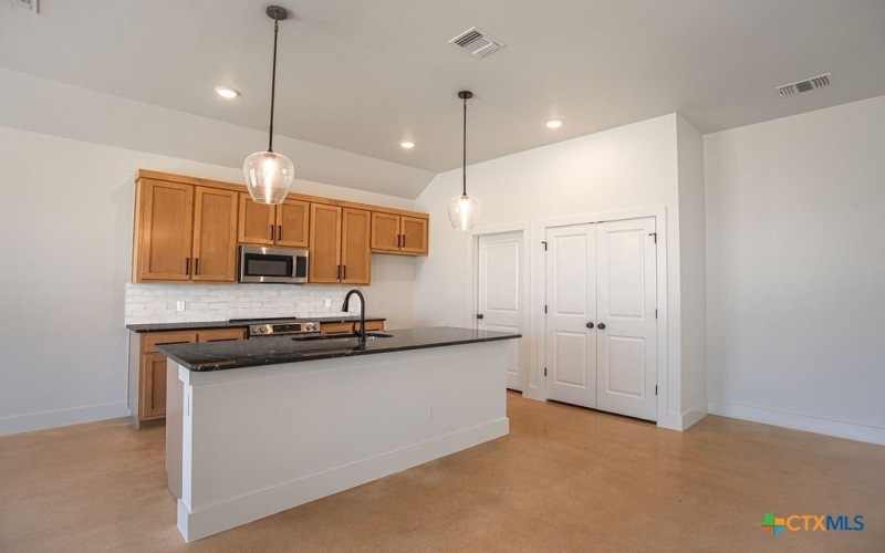 7812 Smoke Creek Lane, Temple, TX 76502, 3 Bedrooms Bedrooms, ,2 BathroomsBathrooms,Residential,For Sale,7812 Smoke Creek Lane,587689