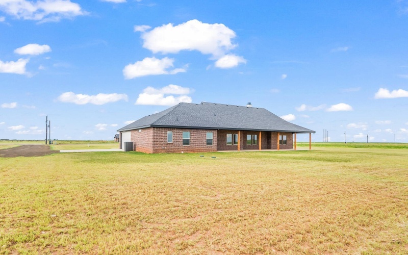 9405 County Rd 5330, Shallowater, TX 79363, 3 Habitaciones Habitaciones , ,2 BañosBaños,Residential,En Venta,9405 County Rd 5330,202558367