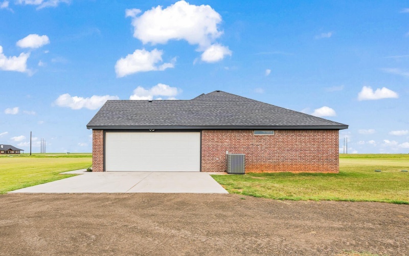 9405 County Rd 5330, Shallowater, TX 79363, 3 Habitaciones Habitaciones , ,2 BañosBaños,Residential,En Venta,9405 County Rd 5330,202558367