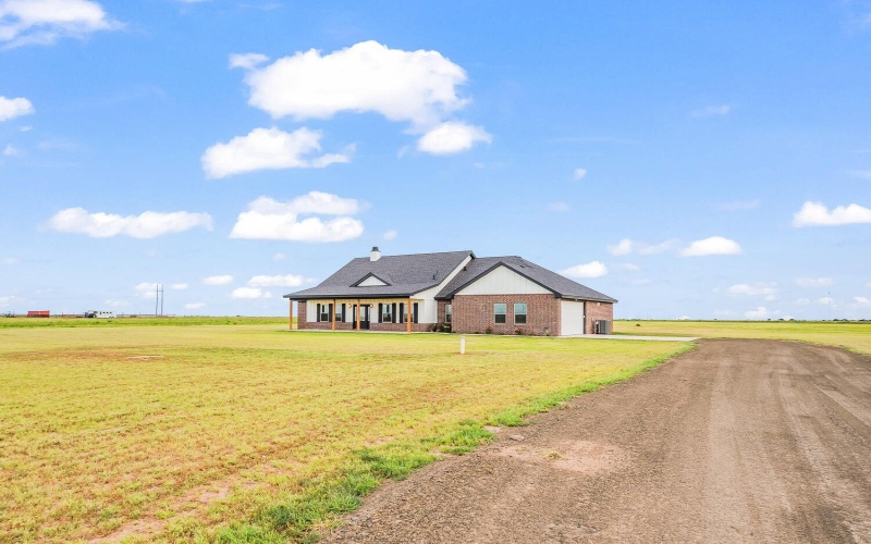 9405 County Rd 5330, Shallowater, TX 79363, 3 Habitaciones Habitaciones , ,2 BañosBaños,Residential,En Venta,9405 County Rd 5330,202558367