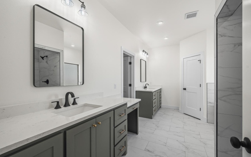 10609 N Farm To Market Rd 1729, Idalou, TX 79329, 4 Bedrooms Bedrooms, ,2 BathroomsBathrooms,Residential,For Sale,10609 N Farm To Market Rd 1729,202558370