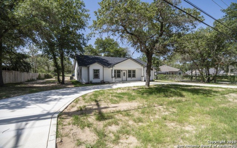 3811 Waterwood Pass, Elmendorf, TX 78112, 3 Bedrooms Bedrooms, ,2 BathroomsBathrooms,Residential,For Sale,3811 Waterwood Pass,1887581
