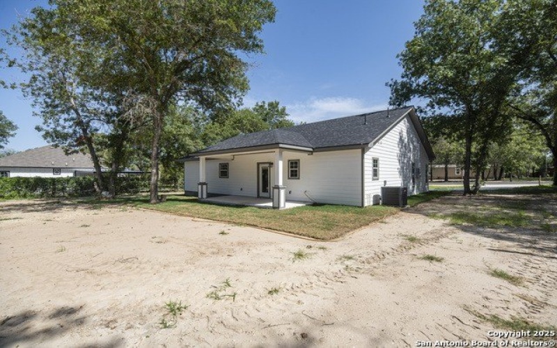 3811 Waterwood Pass, Elmendorf, TX 78112, 3 Bedrooms Bedrooms, ,2 BathroomsBathrooms,Residential,For Sale,3811 Waterwood Pass,1887581