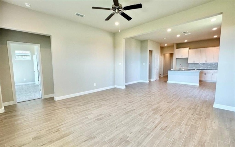 10604 ZIRCON Lane, Fort Worth, TX 76036, 4 Bedrooms Bedrooms, ,2 BathroomsBathrooms,Residential,For Sale,10604 ZIRCON Lane,0,21012049