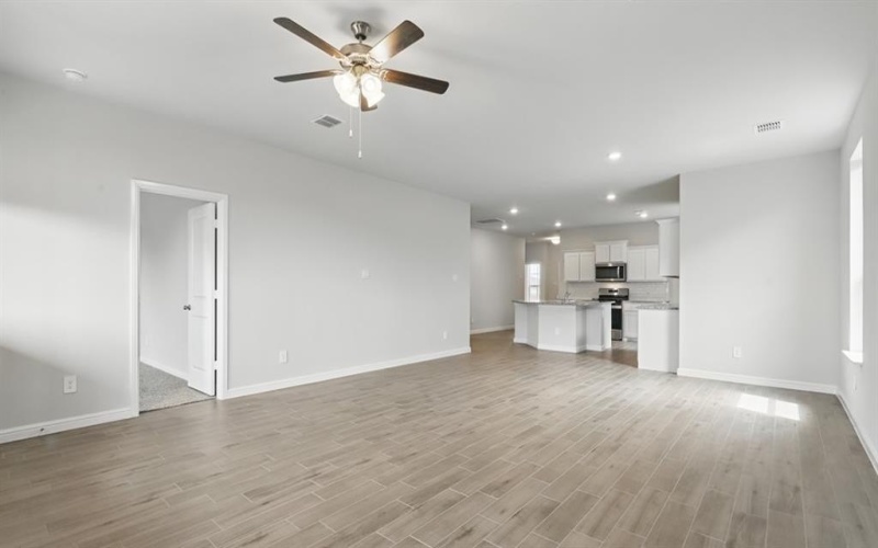 119 HIBISCUS Drive, Boyd, TX 76023, 4 Bedrooms Bedrooms, ,2 BathroomsBathrooms,Residential,For Sale,119 HIBISCUS Drive,21013172