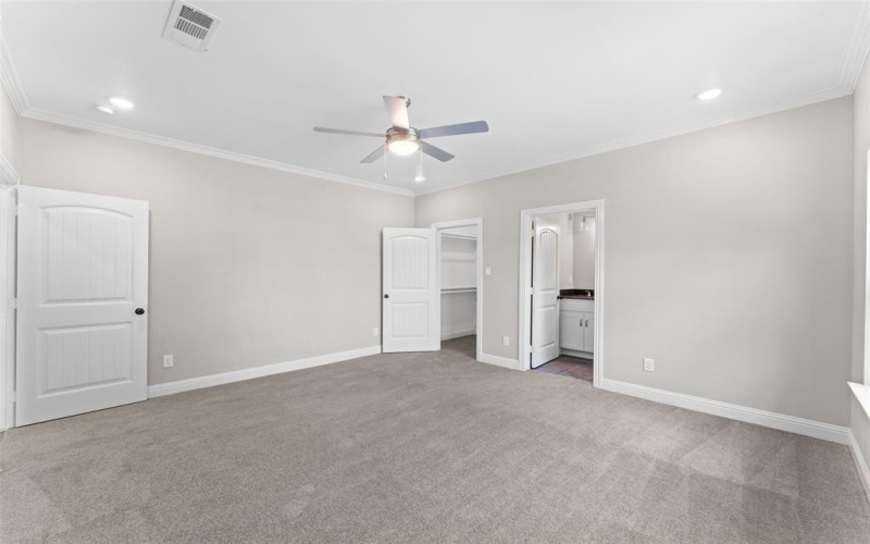 2410 Hudspeth Avenue, Dallas, TX 75216, 4 Bedrooms Bedrooms, ,2 BathroomsBathrooms,Residential,For Sale,2410 Hudspeth Avenue,0,21014135