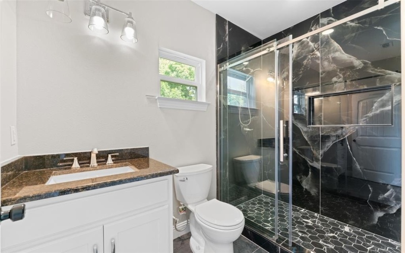 2410 Hudspeth Avenue, Dallas, TX 75216, 4 Bedrooms Bedrooms, ,2 BathroomsBathrooms,Residential,For Sale,2410 Hudspeth Avenue,0,21014135