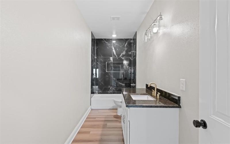 2410 Hudspeth Avenue, Dallas, TX 75216, 4 Bedrooms Bedrooms, ,2 BathroomsBathrooms,Residential,For Sale,2410 Hudspeth Avenue,0,21014135