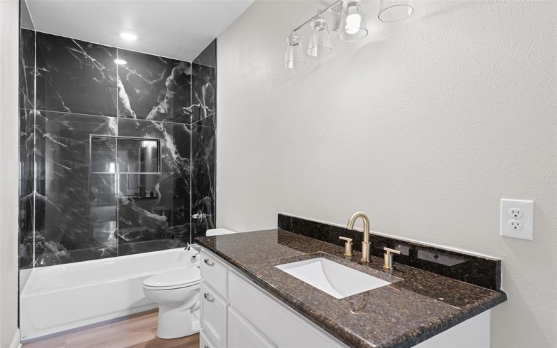 2410 Hudspeth Avenue, Dallas, TX 75216, 4 Bedrooms Bedrooms, ,2 BathroomsBathrooms,Residential,For Sale,2410 Hudspeth Avenue,0,21014135