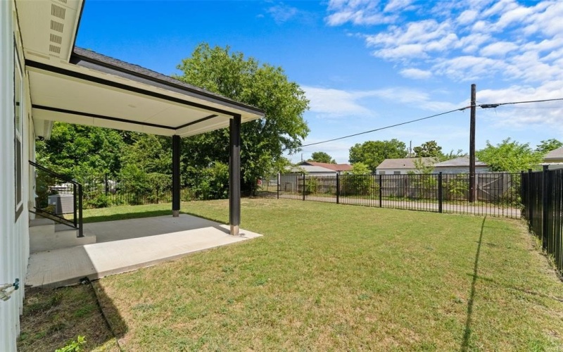 2410 Hudspeth Avenue, Dallas, TX 75216, 4 Bedrooms Bedrooms, ,2 BathroomsBathrooms,Residential,For Sale,2410 Hudspeth Avenue,0,21014135
