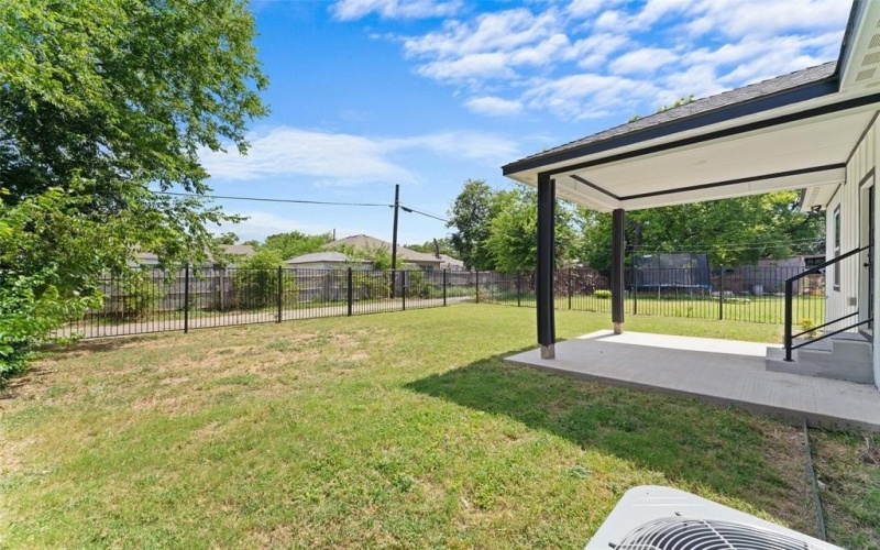 2410 Hudspeth Avenue, Dallas, TX 75216, 4 Bedrooms Bedrooms, ,2 BathroomsBathrooms,Residential,For Sale,2410 Hudspeth Avenue,0,21014135