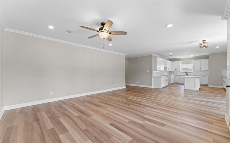 2410 Hudspeth Avenue, Dallas, TX 75216, 4 Bedrooms Bedrooms, ,2 BathroomsBathrooms,Residential,For Sale,2410 Hudspeth Avenue,0,21014135