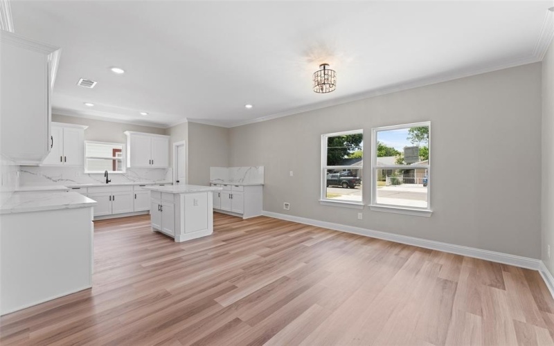 2410 Hudspeth Avenue, Dallas, TX 75216, 4 Bedrooms Bedrooms, ,2 BathroomsBathrooms,Residential,For Sale,2410 Hudspeth Avenue,0,21014135