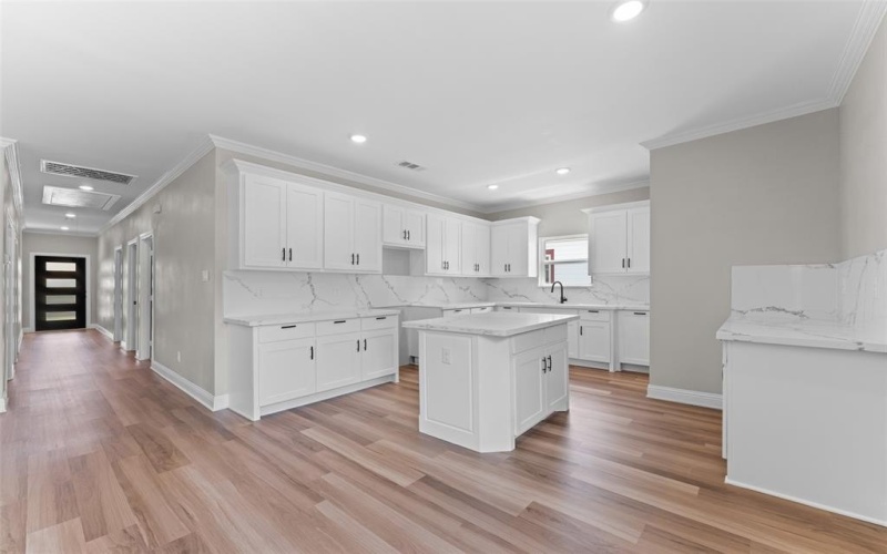 2410 Hudspeth Avenue, Dallas, TX 75216, 4 Bedrooms Bedrooms, ,2 BathroomsBathrooms,Residential,For Sale,2410 Hudspeth Avenue,0,21014135