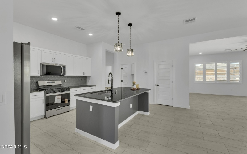1416 Dylan Place, El Paso, TX 79928, 4 Habitaciones Habitaciones , ,2 BañosBaños,Residential,En Venta,1416 Dylan Place,911339