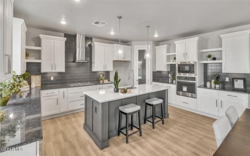 208 Emerald Rock, El Paso, TX 79928, 5 Bedrooms Bedrooms, ,3 BathroomsBathrooms,Residential,For Sale,208 Emerald Rock,0,927262