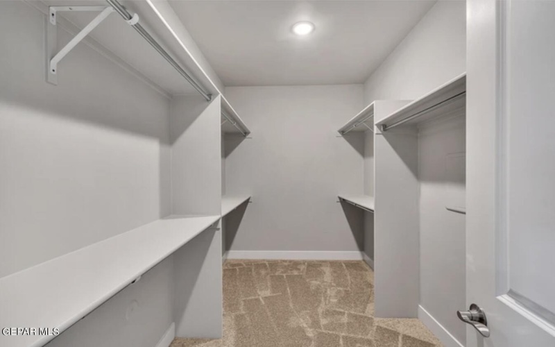 208 Emerald Rock, El Paso, TX 79928, 5 Bedrooms Bedrooms, ,3 BathroomsBathrooms,Residential,For Sale,208 Emerald Rock,0,927262