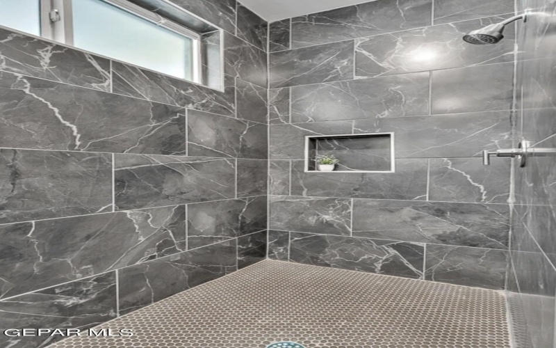208 Emerald Rock, El Paso, TX 79928, 5 Bedrooms Bedrooms, ,3 BathroomsBathrooms,Residential,For Sale,208 Emerald Rock,0,927262