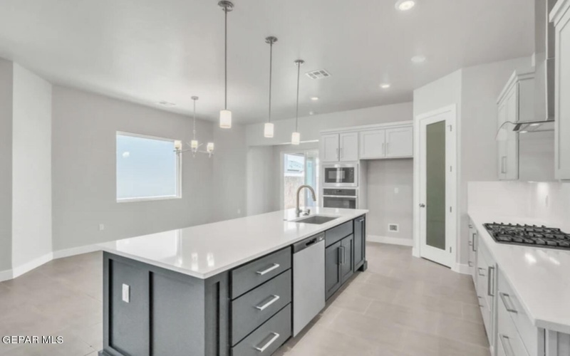 13357 Emerald Glass Drive, Horizon City, TX 79928, 4 Bedrooms Bedrooms, ,2 BathroomsBathrooms,Residential,For Sale,13357 Emerald Glass Drive,0,927265
