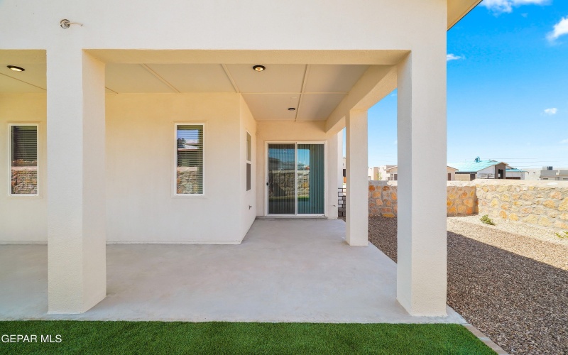 13357 Emerald Glass Drive, Horizon City, TX 79928, 4 Bedrooms Bedrooms, ,2 BathroomsBathrooms,Residential,For Sale,13357 Emerald Glass Drive,0,927265