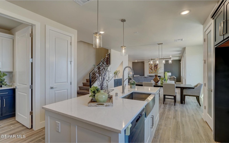 212 Emerald Rock, Horizon City, TX 79928, 5 Bedrooms Bedrooms, ,3 BathroomsBathrooms,Residential,For Sale,212 Emerald Rock,0,927266