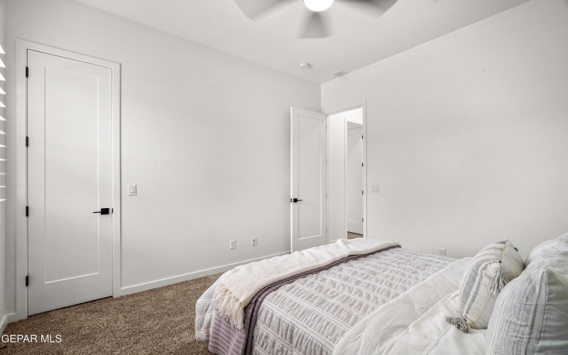 657 Paseo Campanero Street, El Paso, TX 79928, 4 Habitaciones Habitaciones , ,3 BañosBaños,Residential,En Venta,657 Paseo Campanero Street,927271