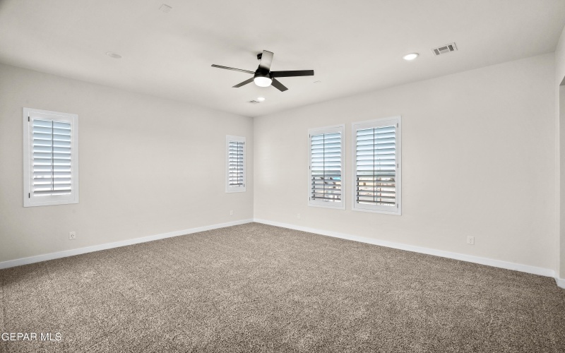 317 EMERALD SPACE Place, El Paso, TX 79928, 4 Habitaciones Habitaciones , ,3 BañosBaños,Residential,En Venta,317 EMERALD SPACE Place,927274