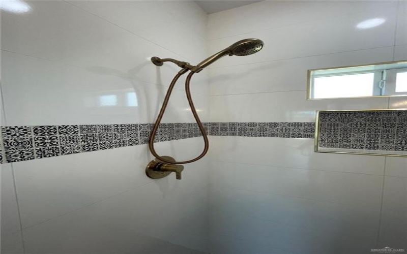 2805 Rudy Drive, Weslaco, TX 78596, 3 Bedrooms Bedrooms, ,2 BathroomsBathrooms,Residential,For Sale,2805 Rudy Drive,477010