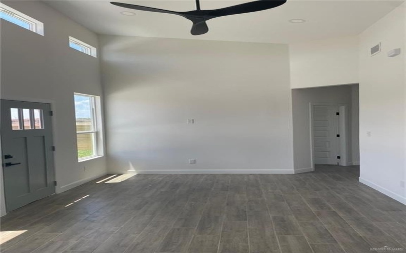 2805 Rudy Drive, Weslaco, TX 78596, 3 Bedrooms Bedrooms, ,2 BathroomsBathrooms,Residential,For Sale,2805 Rudy Drive,477010