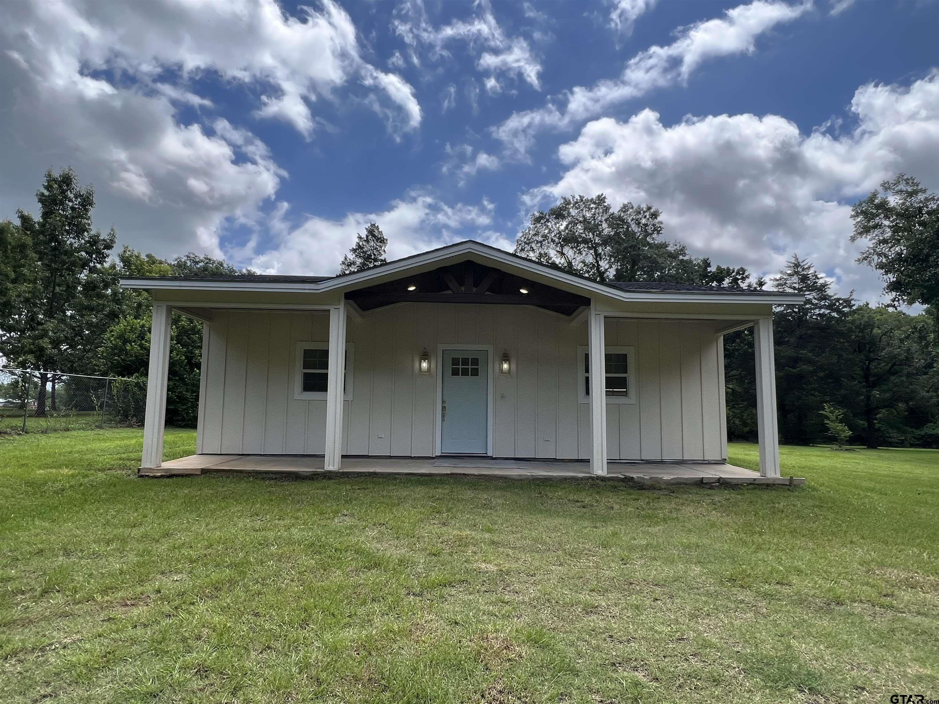 180 Lovers Lane, Alto, TX 75925, 2 Habitaciones Habitaciones , ,2 BañosBaños,Residential,En Venta,180 Lovers Lane,0,25009101