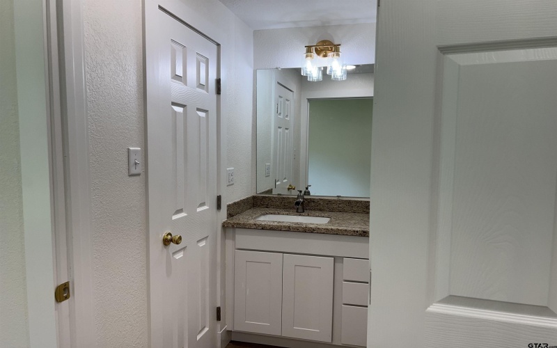 180 Lovers Lane, Alto, TX 75925, 2 Habitaciones Habitaciones , ,2 BañosBaños,Residential,En Venta,180 Lovers Lane,25009101